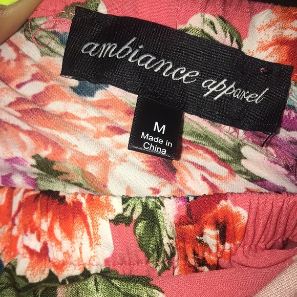 Peach Floral shorts - Picture 2 of 3